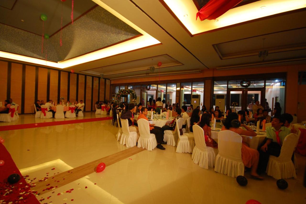 A&A Plaza Hotel