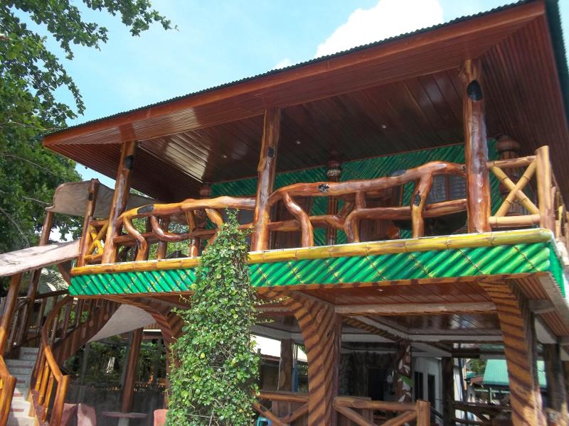 Ausan Beach Front Cottages
