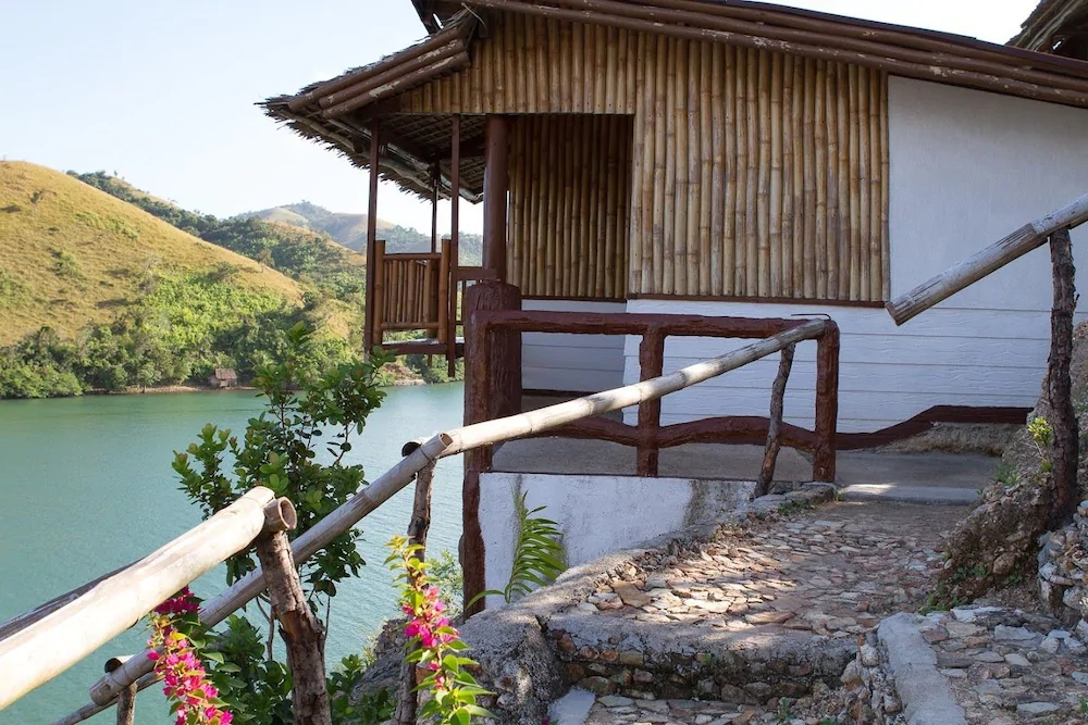 Borac Bay Bungalows Resort & Spa