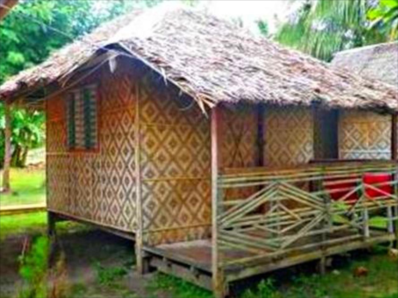 Pamilacan Island Tourist Inn and Restaurant (Mary's Pamilacan Cottages)