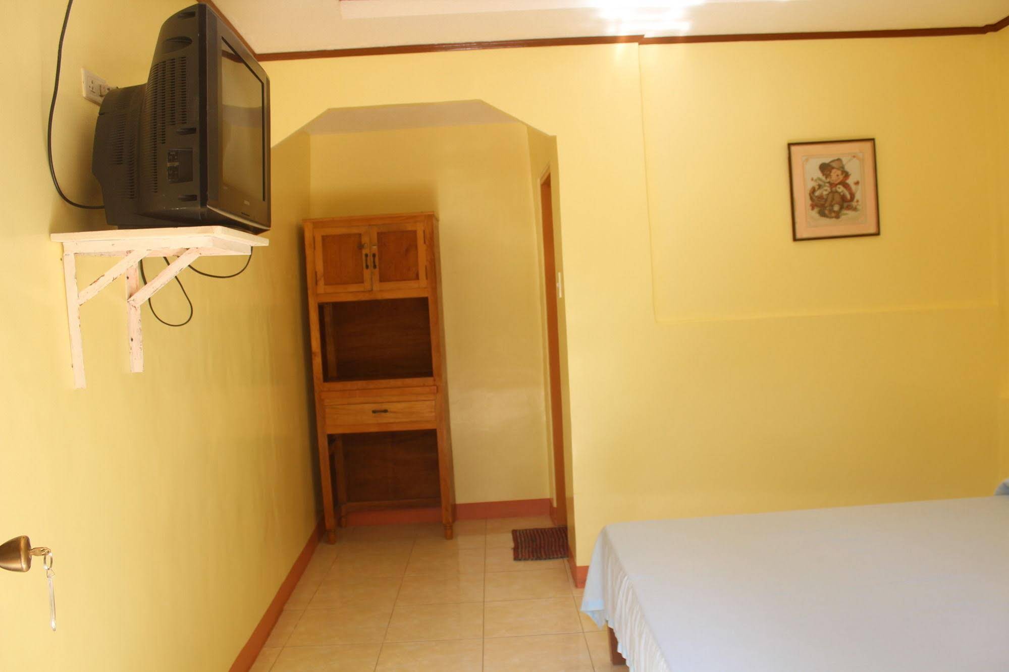 Alona Grove Tourist Inn