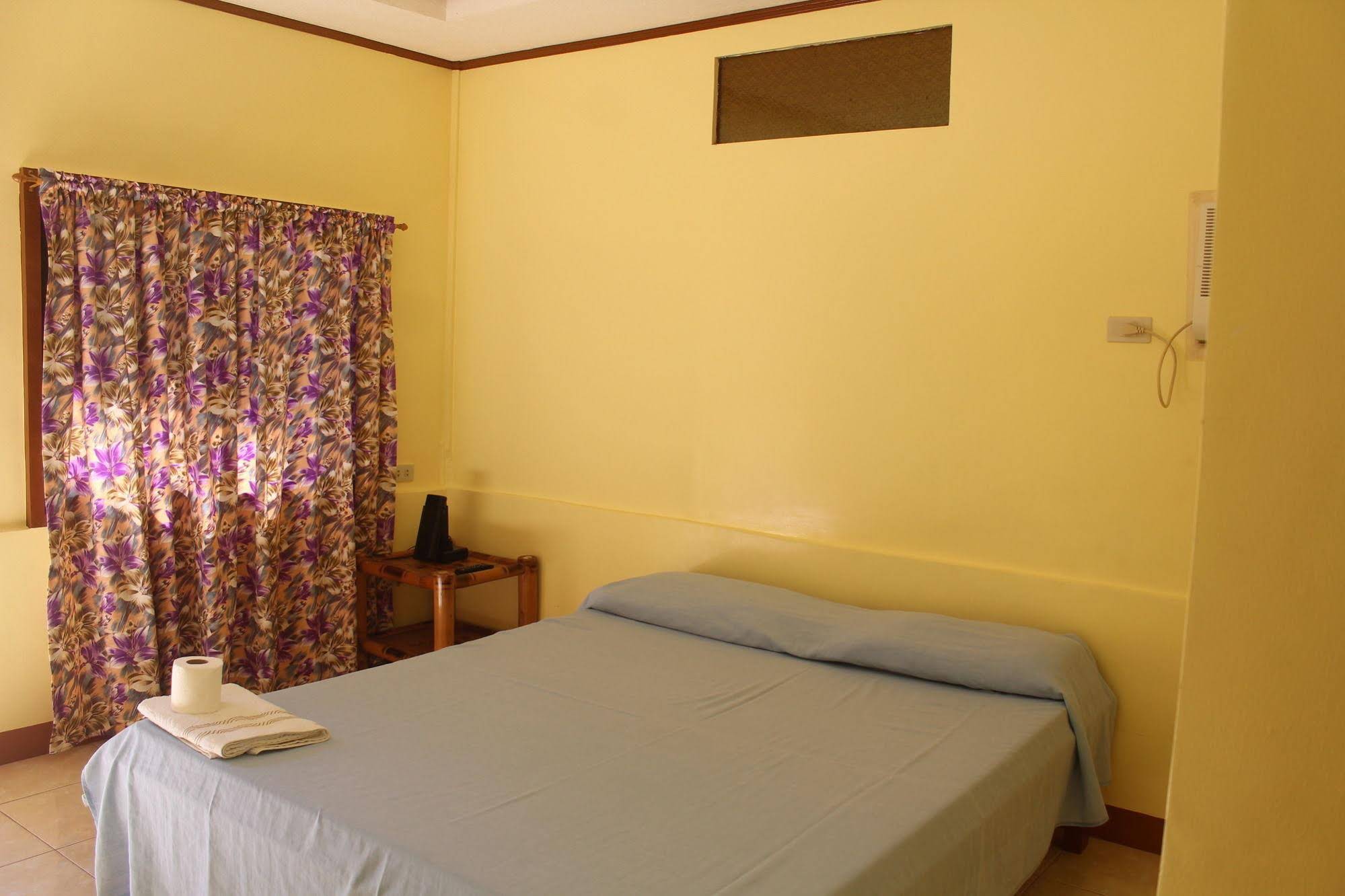 Alona Grove Tourist Inn