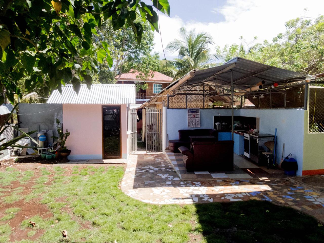 Alona JJ Rooms For Rent