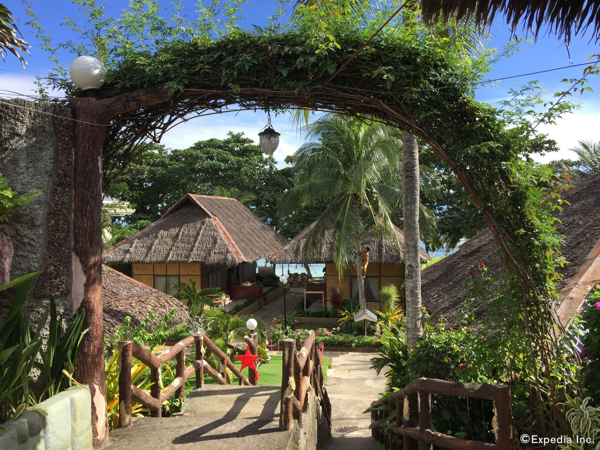 Alona Kew White Beach Resort