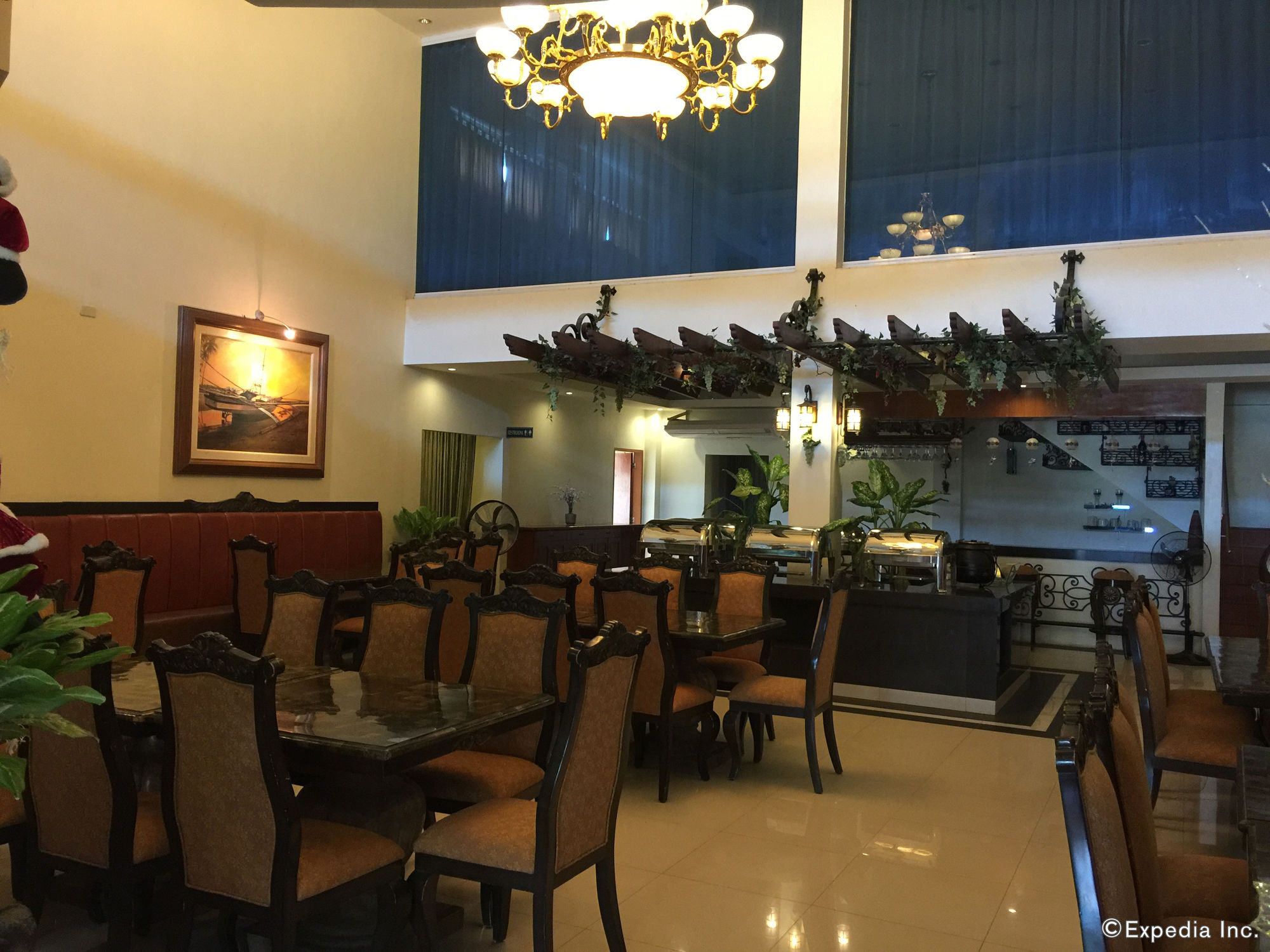 Alona Kew White Beach Resort
