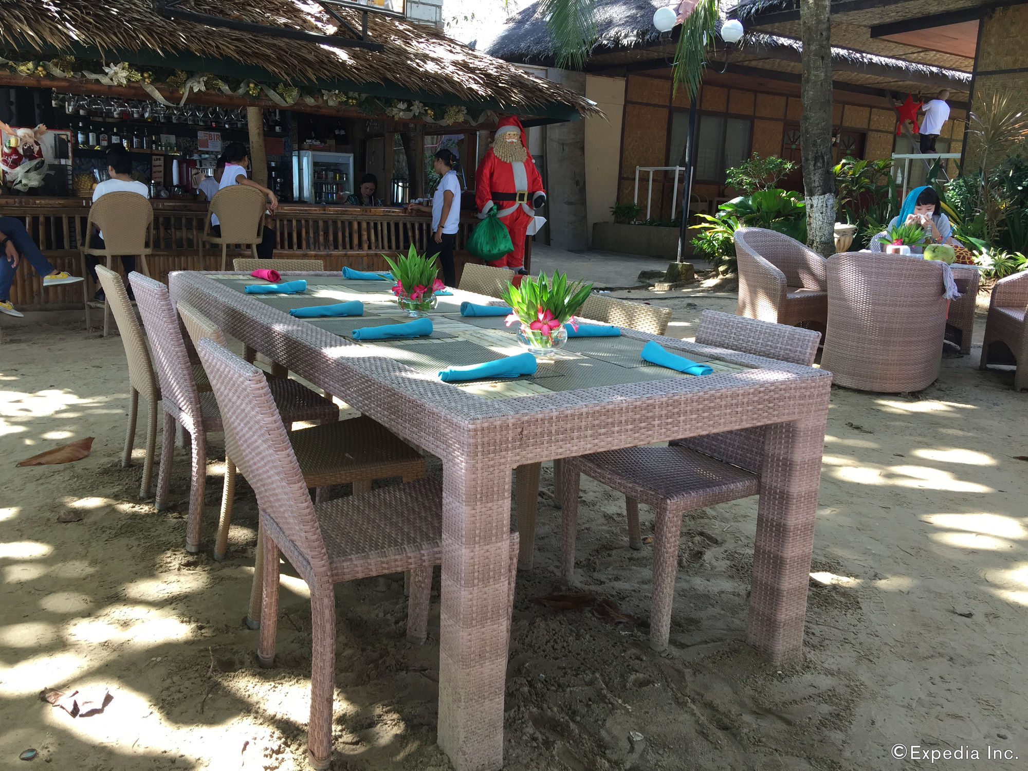 Alona Kew White Beach Resort