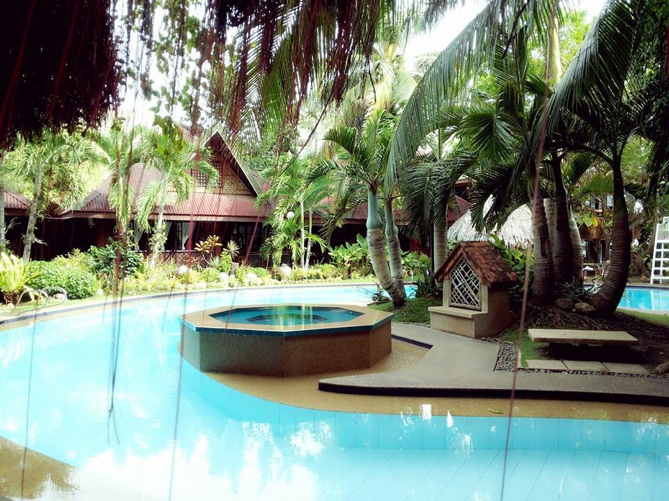 Alona Tropical Beach Resort