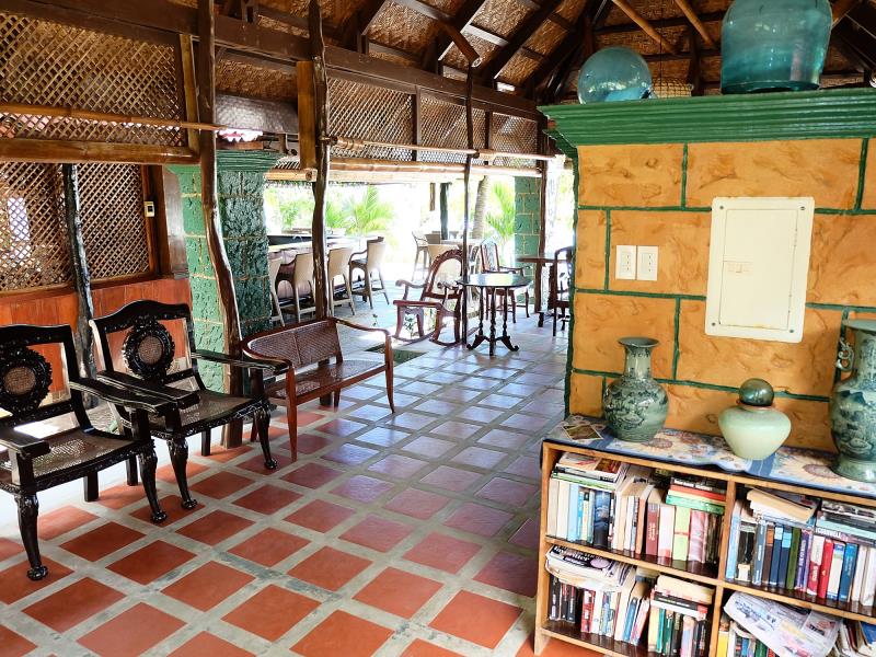 Alona Tropical Beach Resort