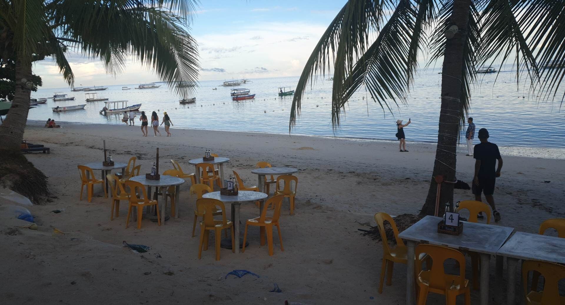 Birdwatchers Beachfront Hotel Panglao
