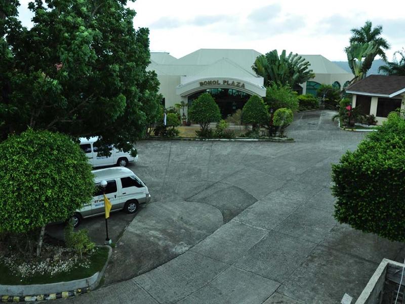 Bohol Plaza Resort and Restaurant
