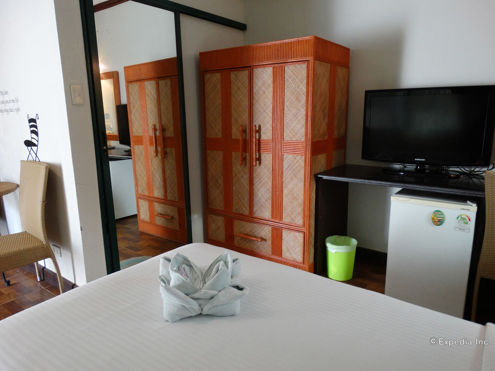 Bohol Wonderlagoon Resort