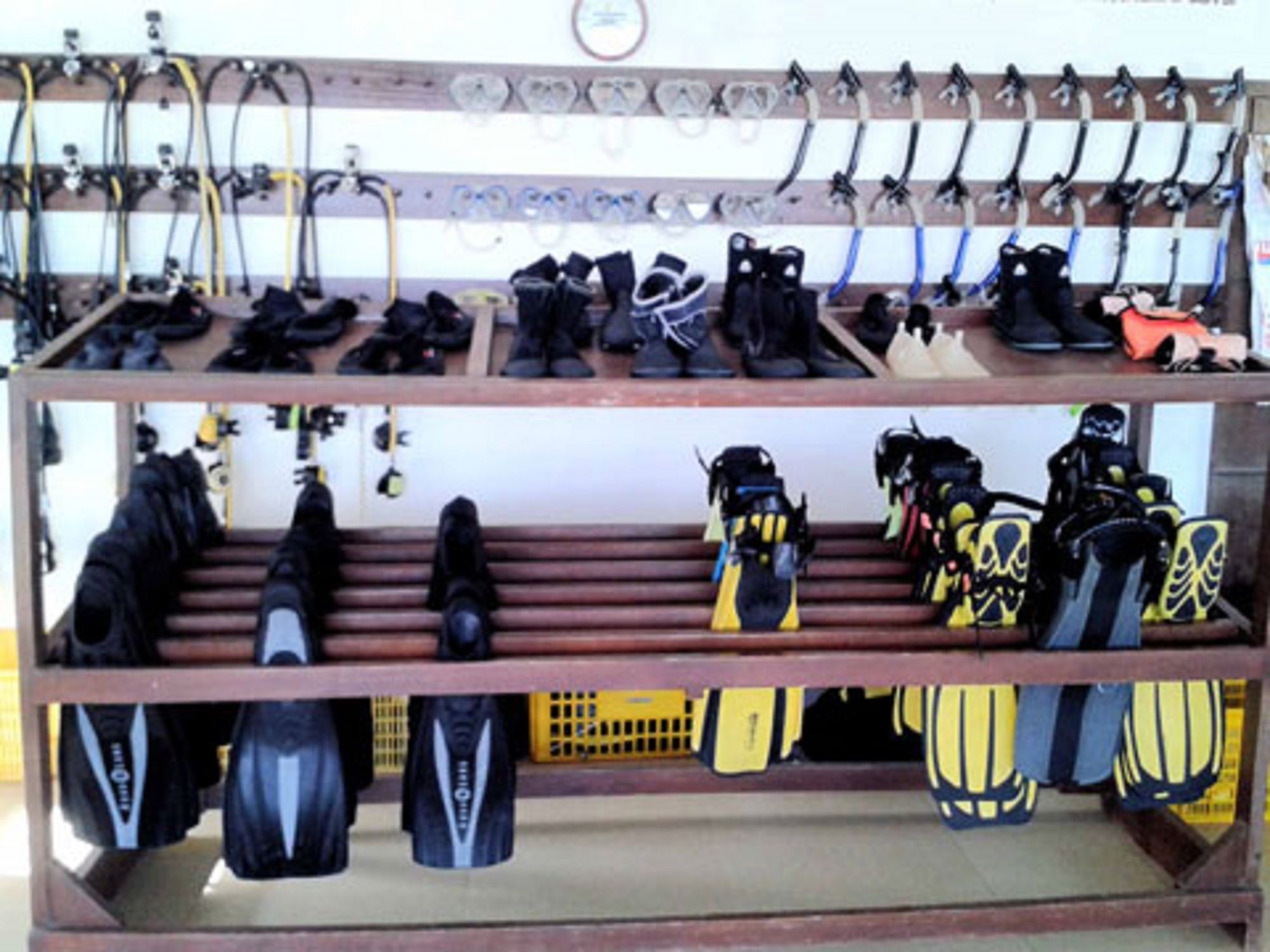 Dive Thru Scuba Resort