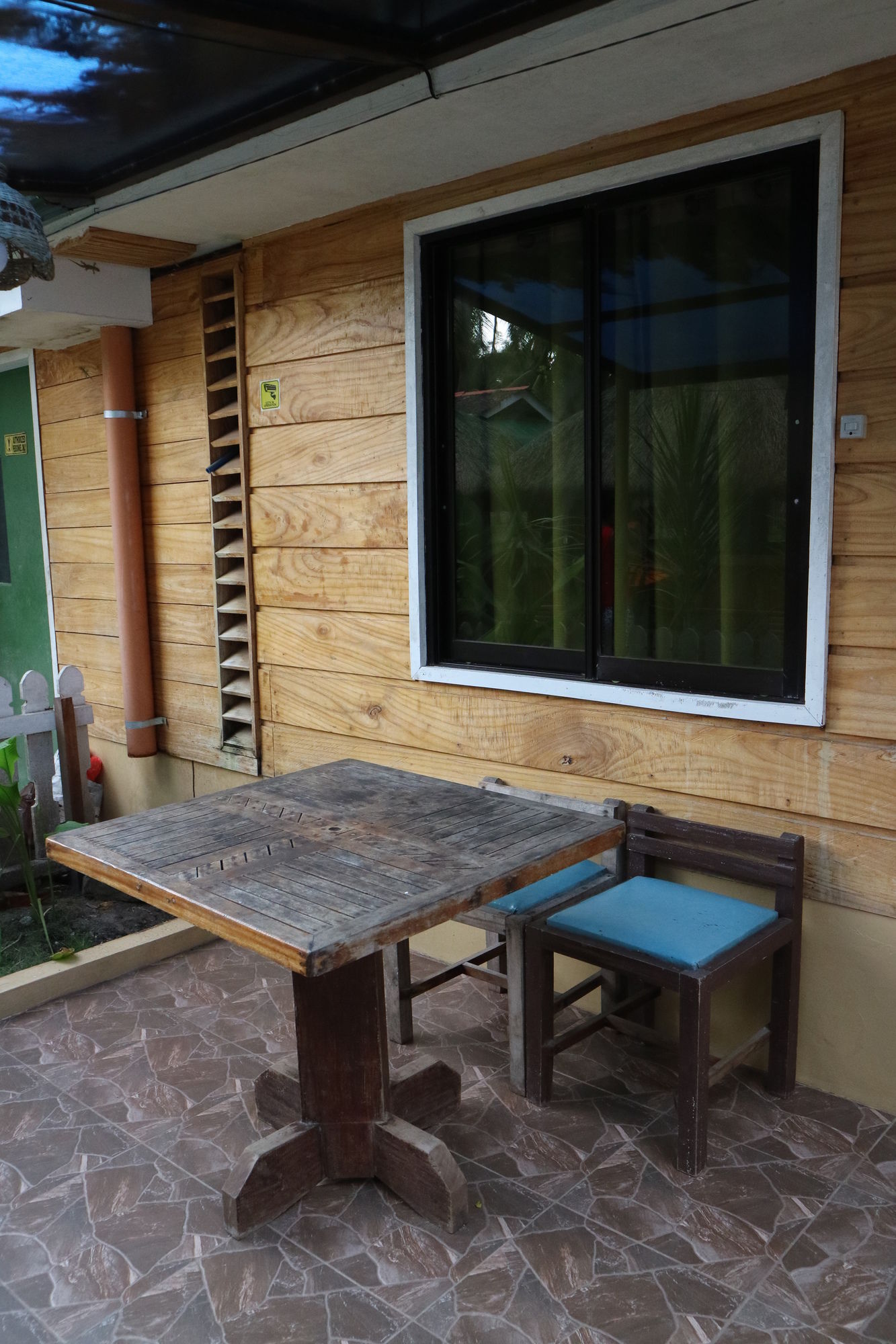 Dubay Panglao Beachfront Resort