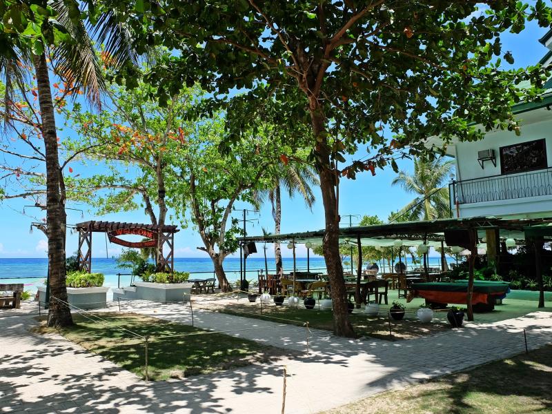 Dumaluan Beach Resort