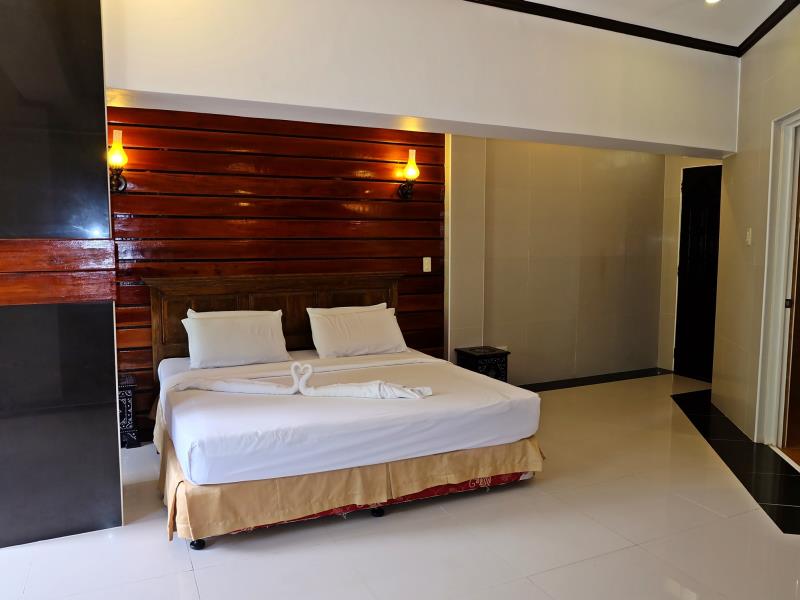 Dumaluan Beach Resort