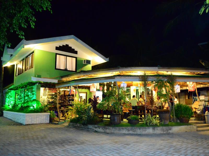 Dumaluan Beach Resort