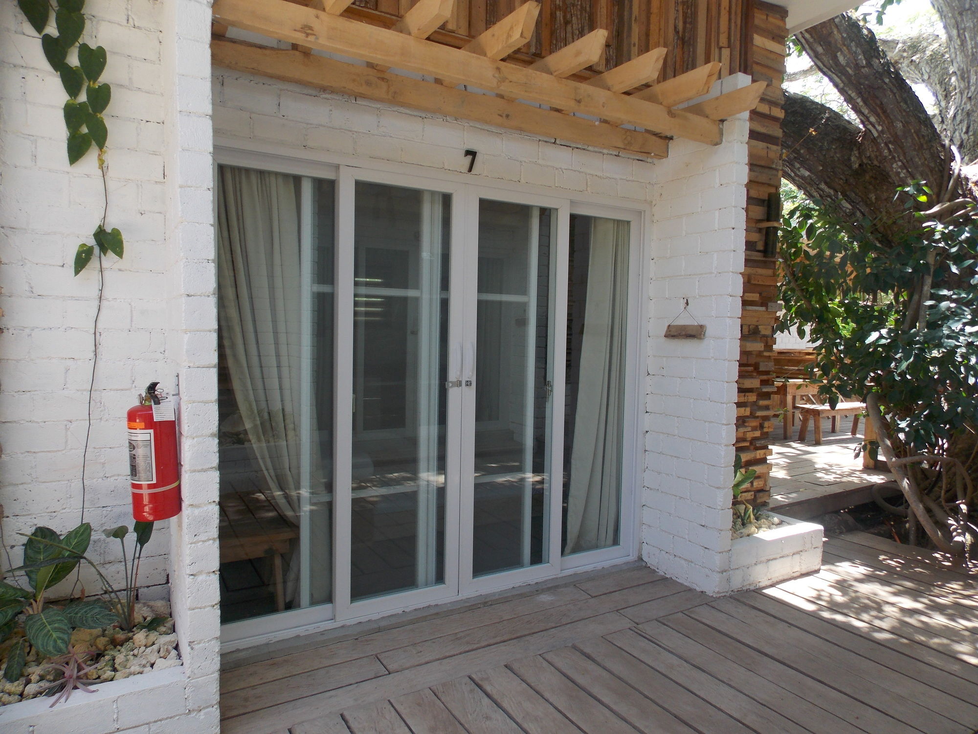 Eco Hotel Alona