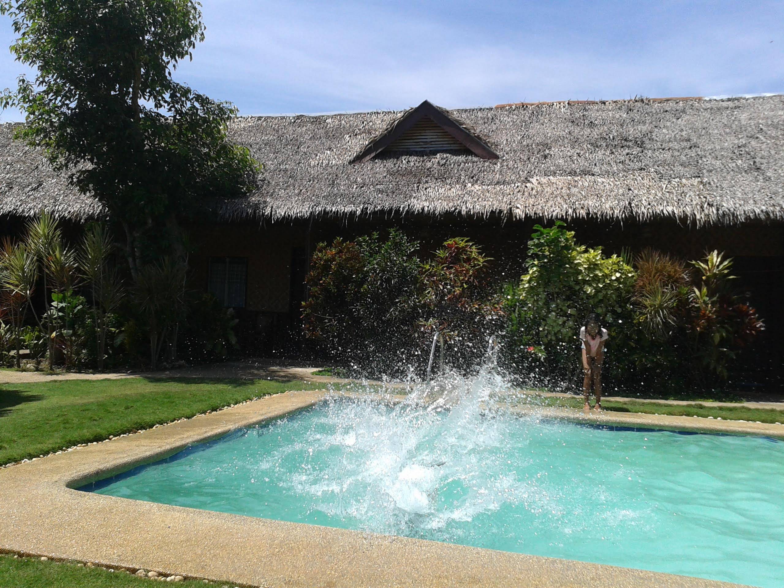 Evelyn Resort