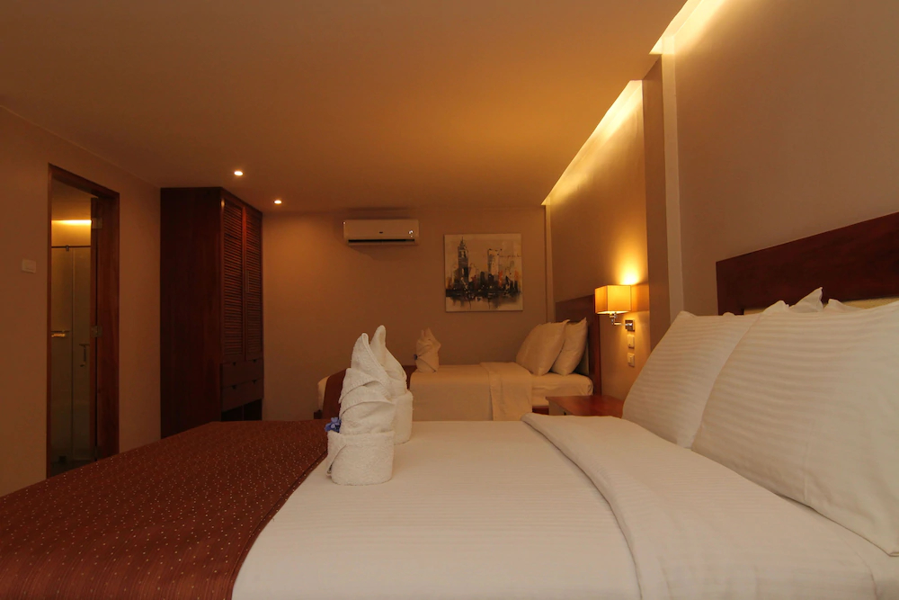 Golden Palm Resort