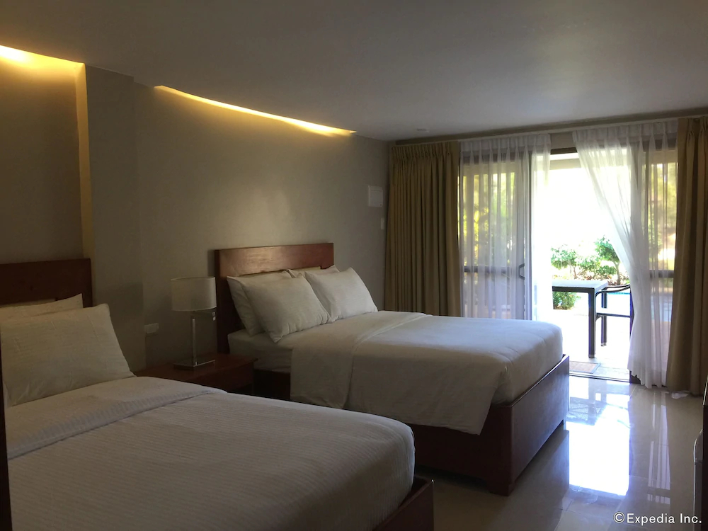Golden Palm Resort