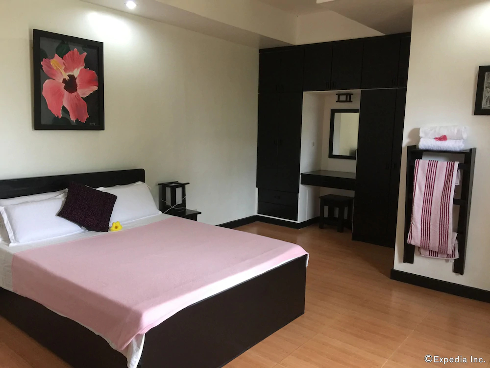La Pernela Beachfront Resort