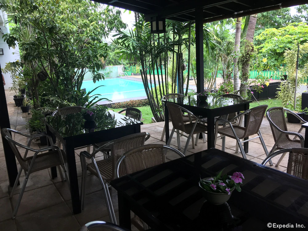 La Pernela Beachfront Resort