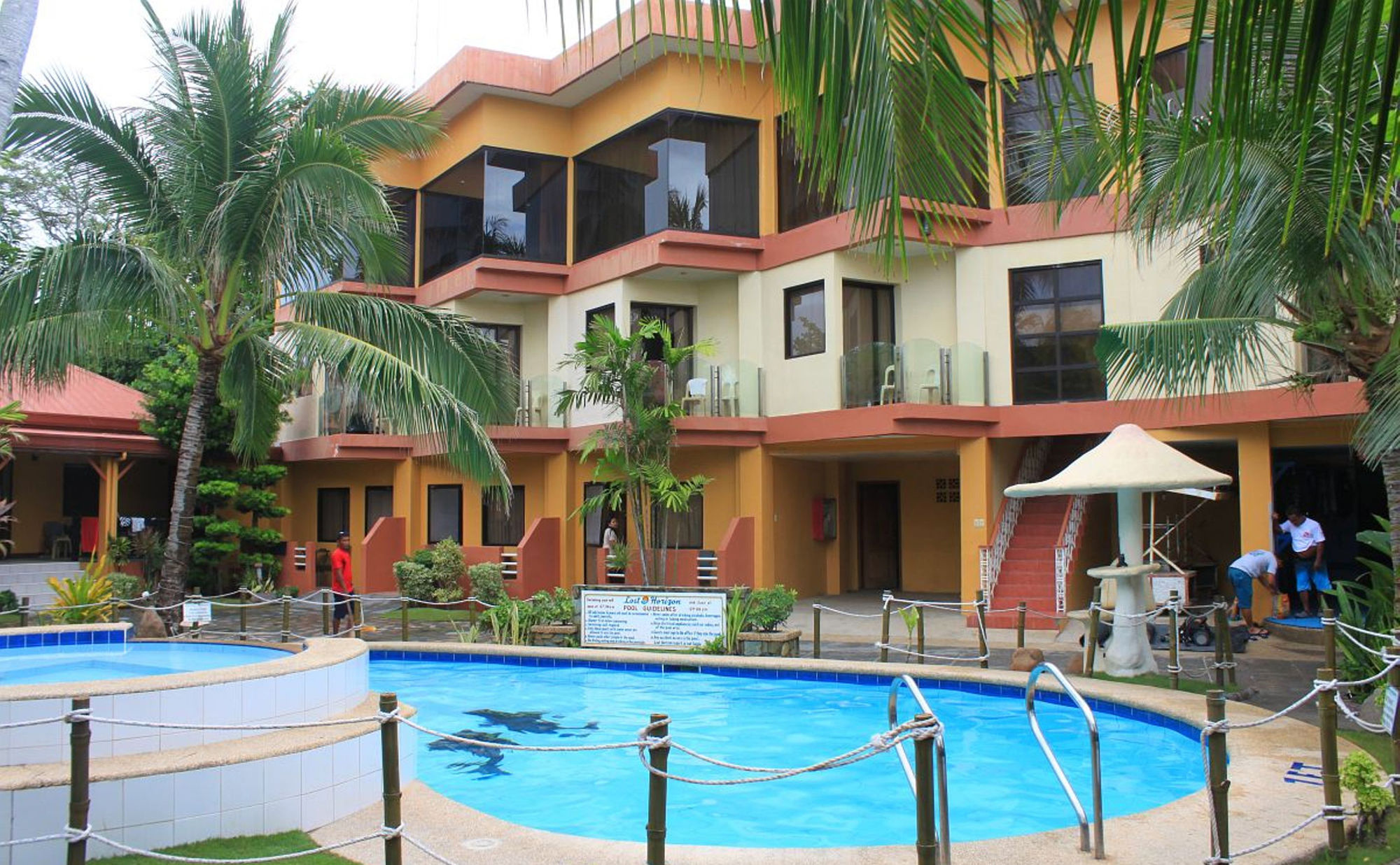 Lost Horizon Beach Dive Resort
