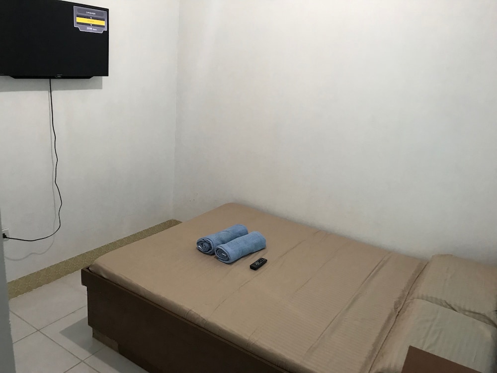 Marvel Panglao Hostel Annex