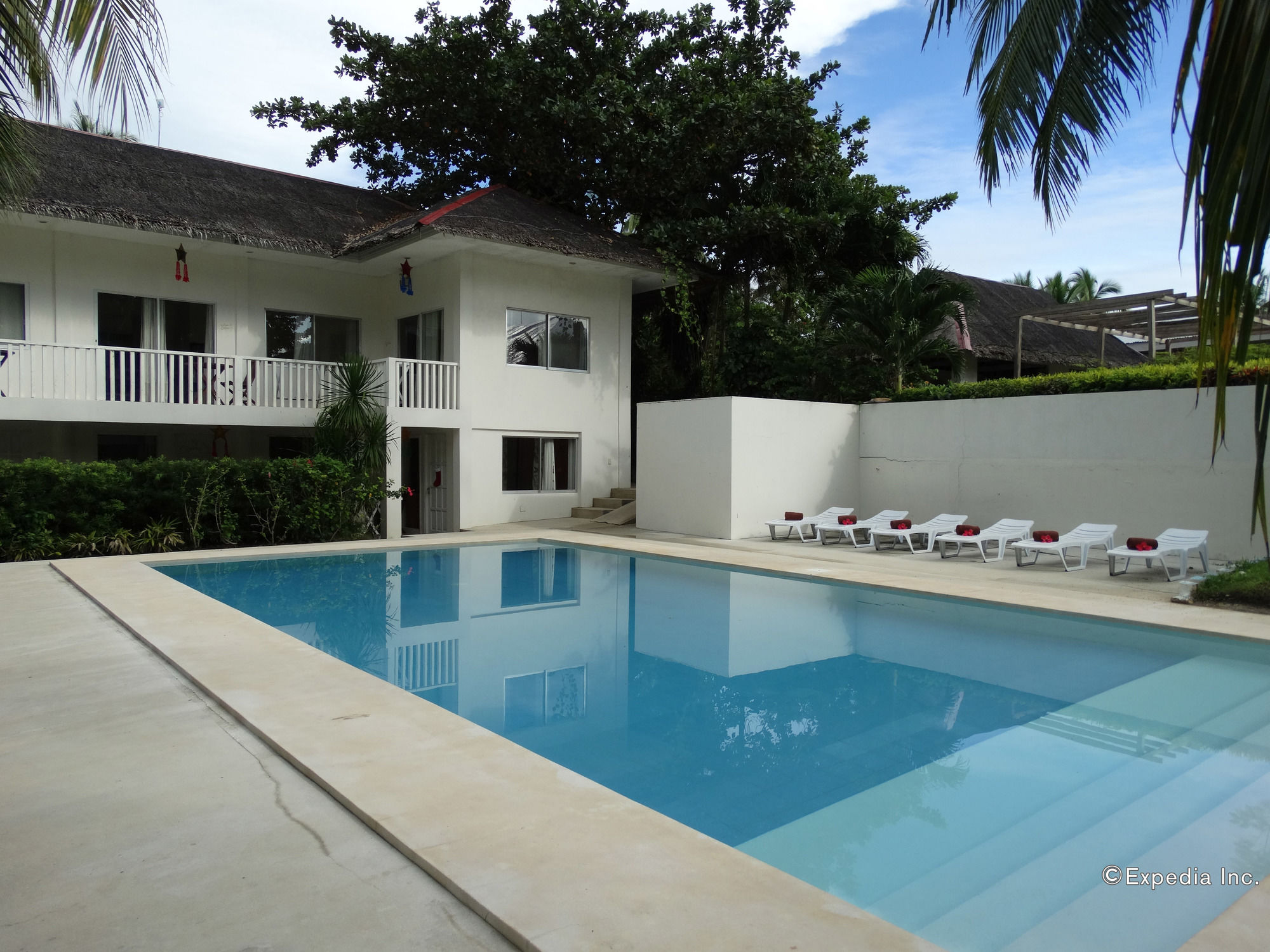 Momo Beach House