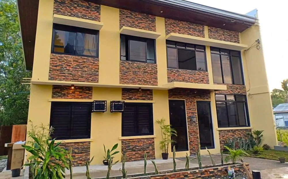 Monati Hostel