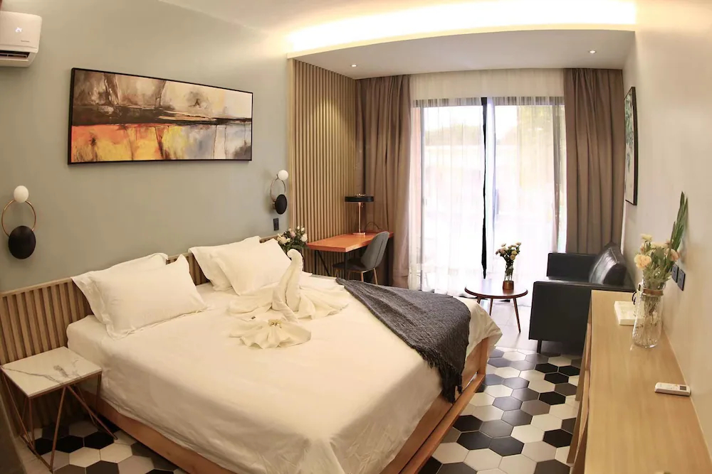 Only Seed Resort