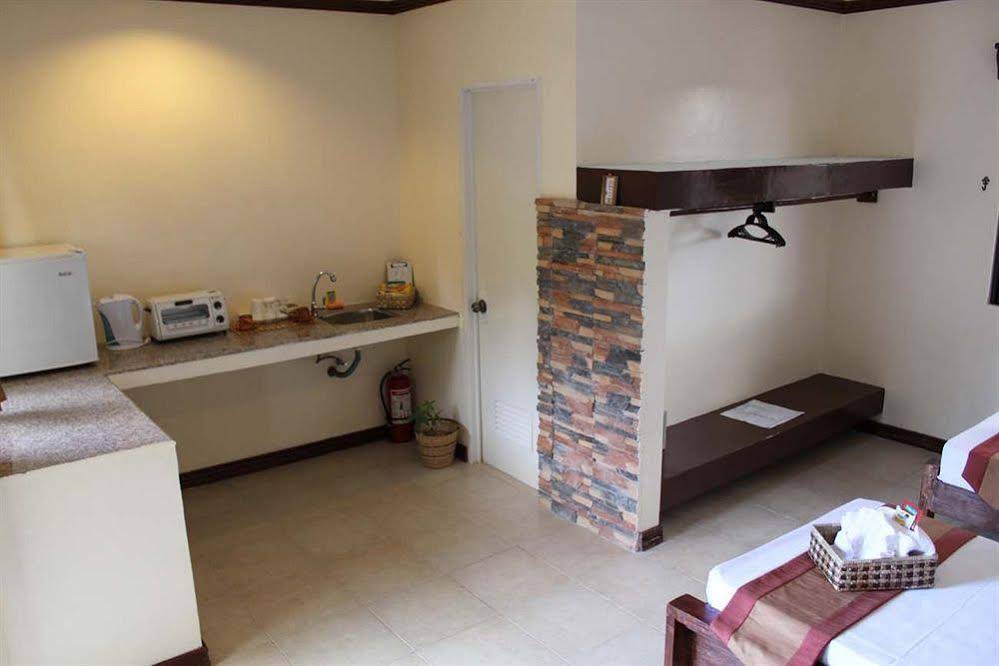 Palms Cove Resort