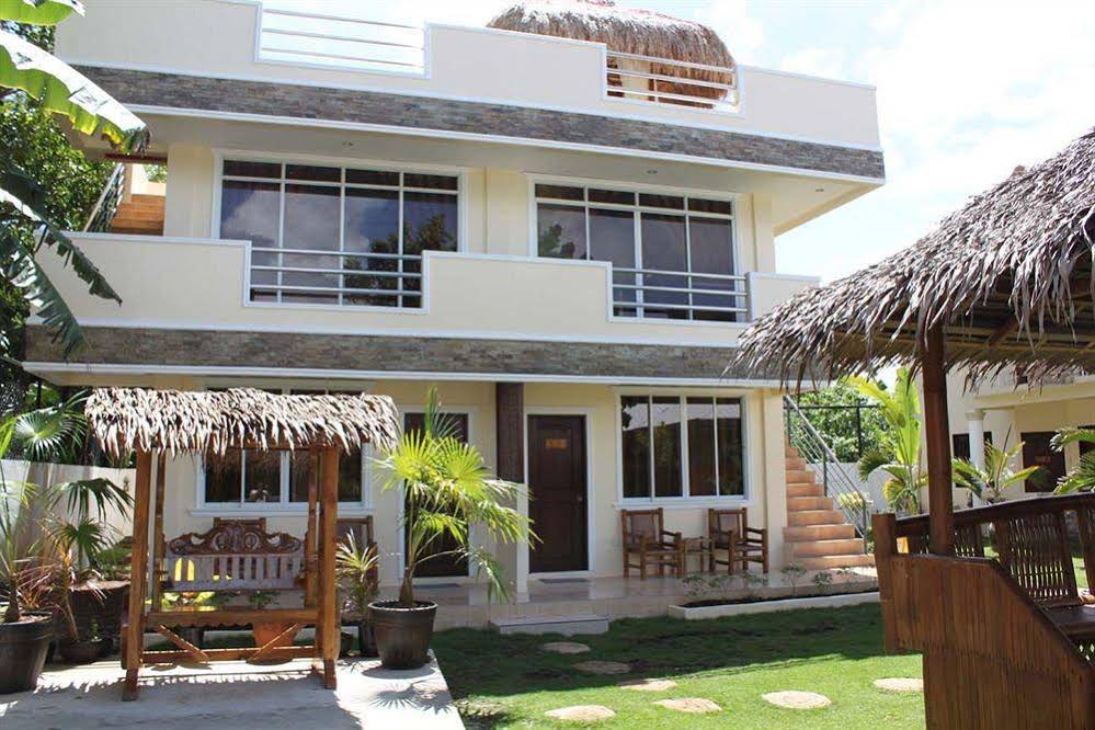 Palms Cove Resort