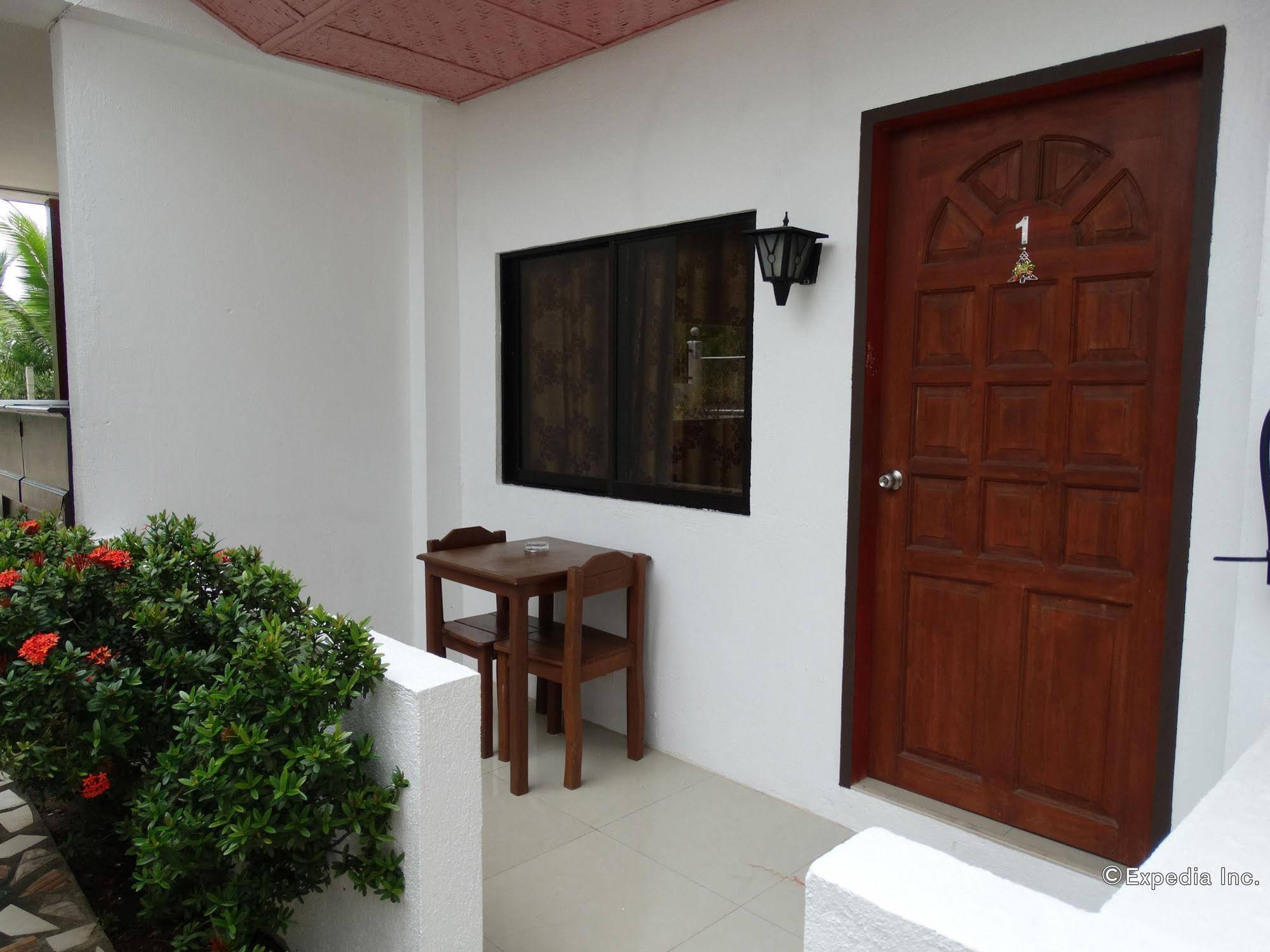 Roberto's Resort