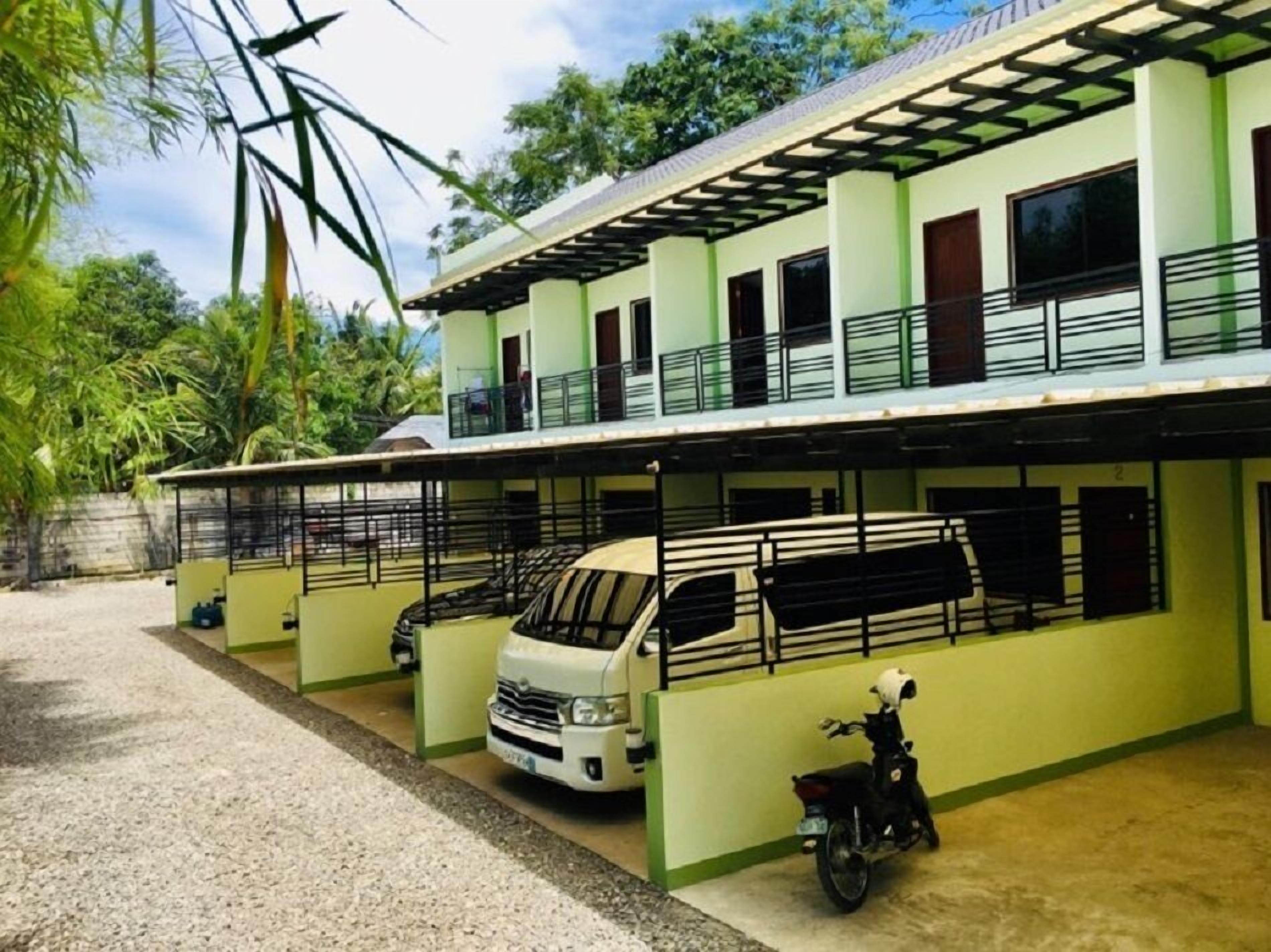 Rona's Townhouses