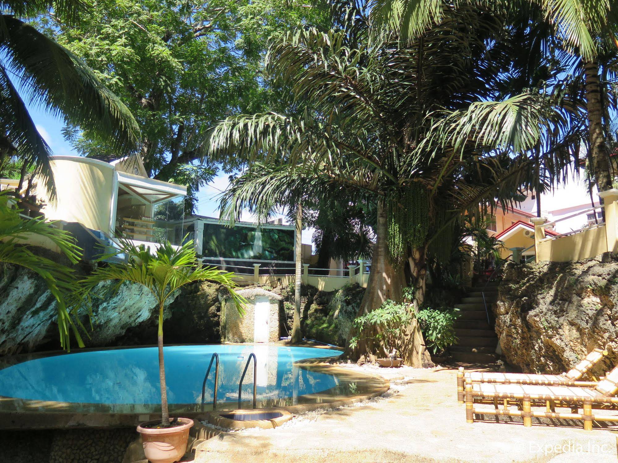 Sun Apartelle Hotel