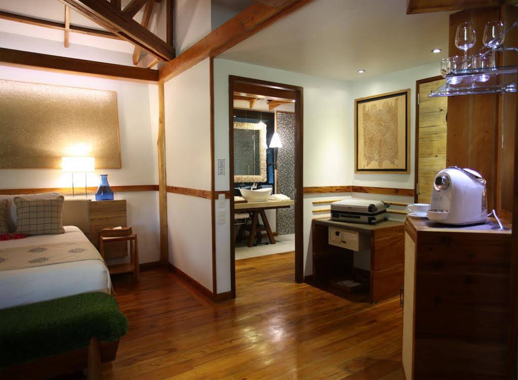 Donatela Hotel