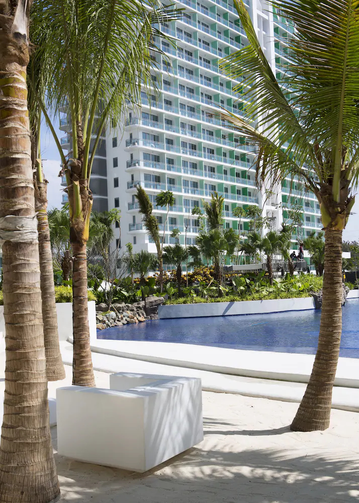 Azure Urban Resort Residences by Siglo Suites