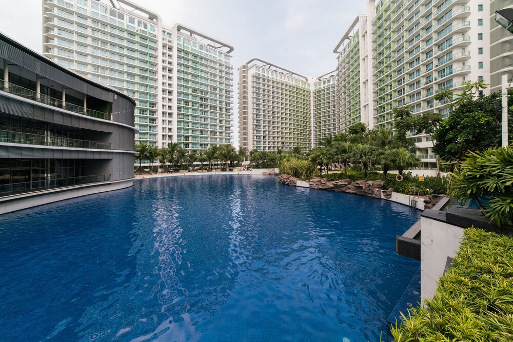 Azure Urban Resort Residences by Siglo Suites