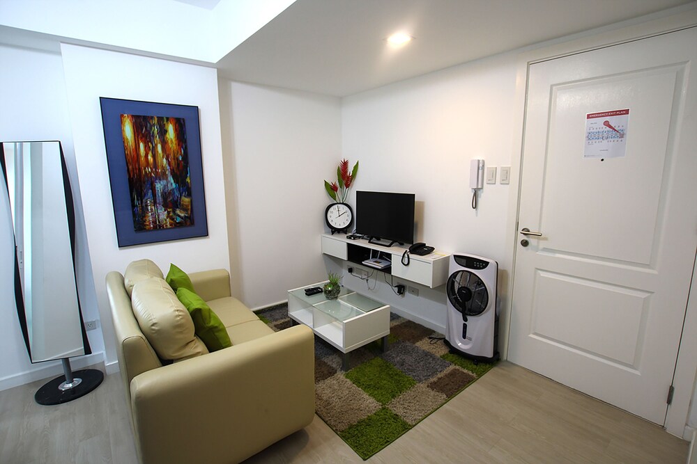 Azure Urban Resort Residences by Siglo Suites