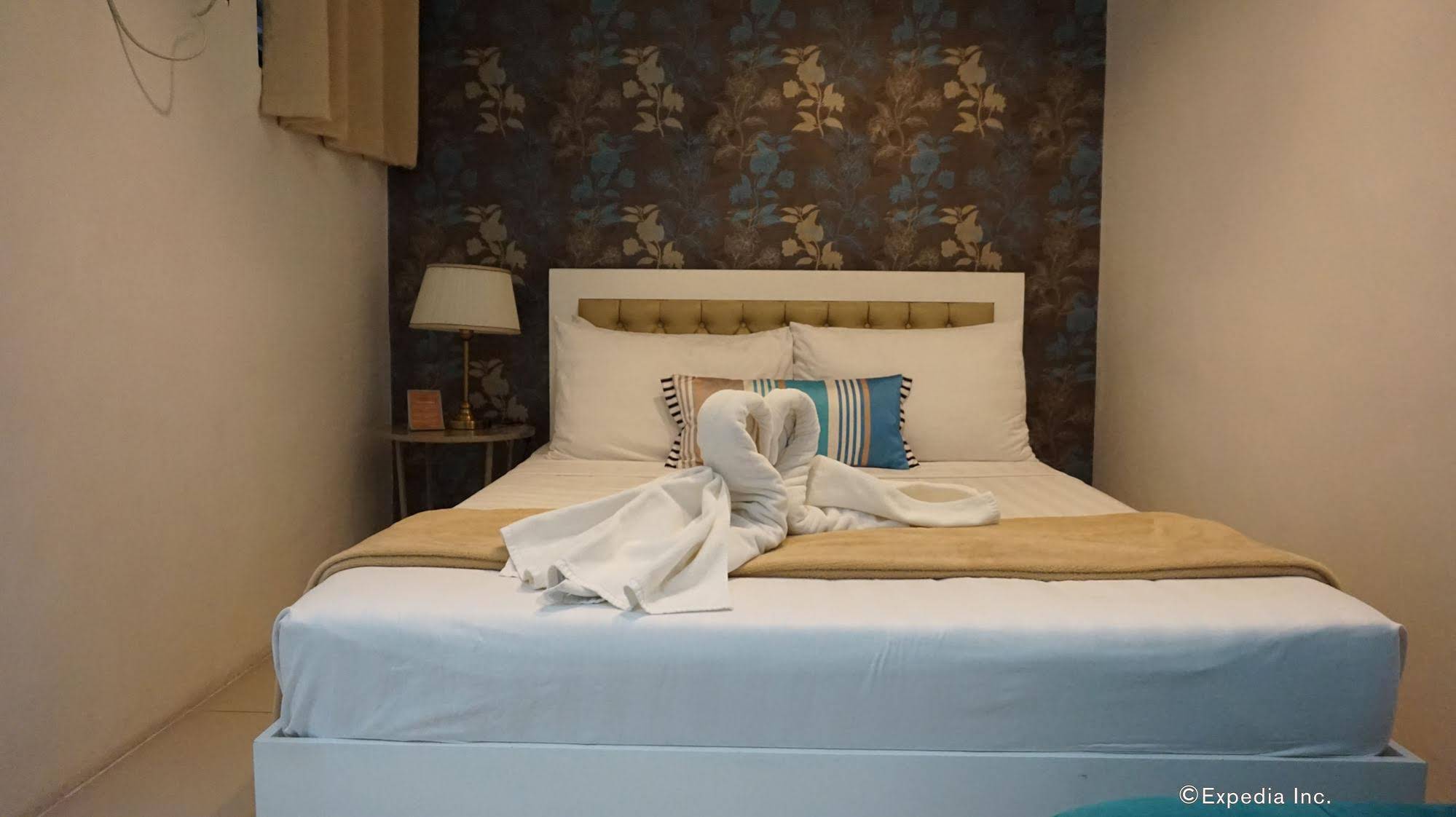 Baymont Suites & Residences