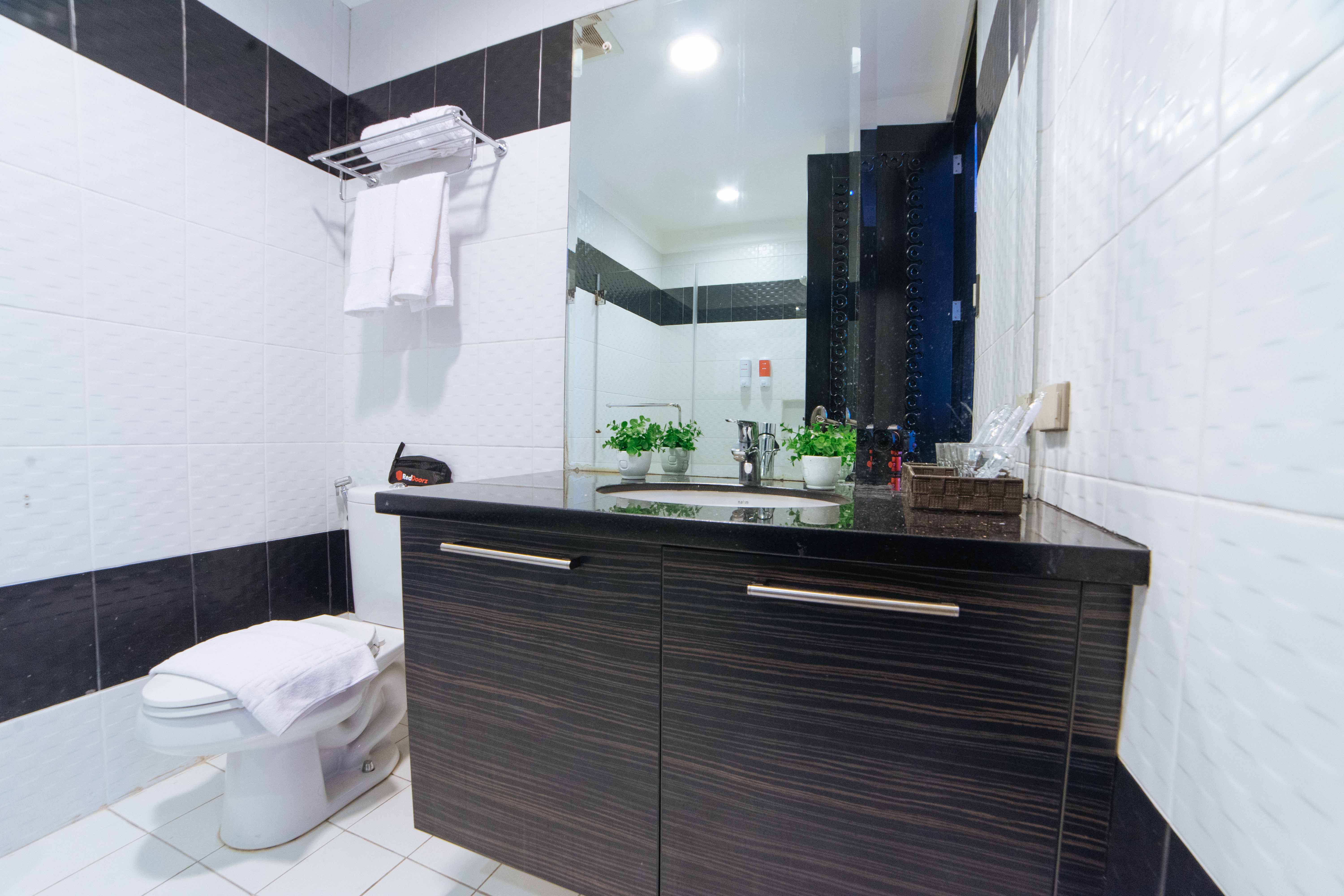 Bless Amare Boutique Hotel by RedDoorz