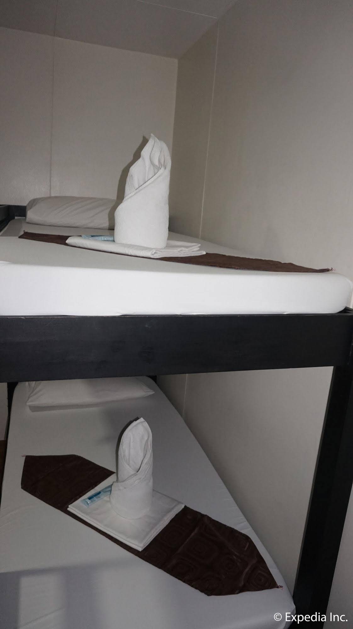 DG Budget Hotel Naia