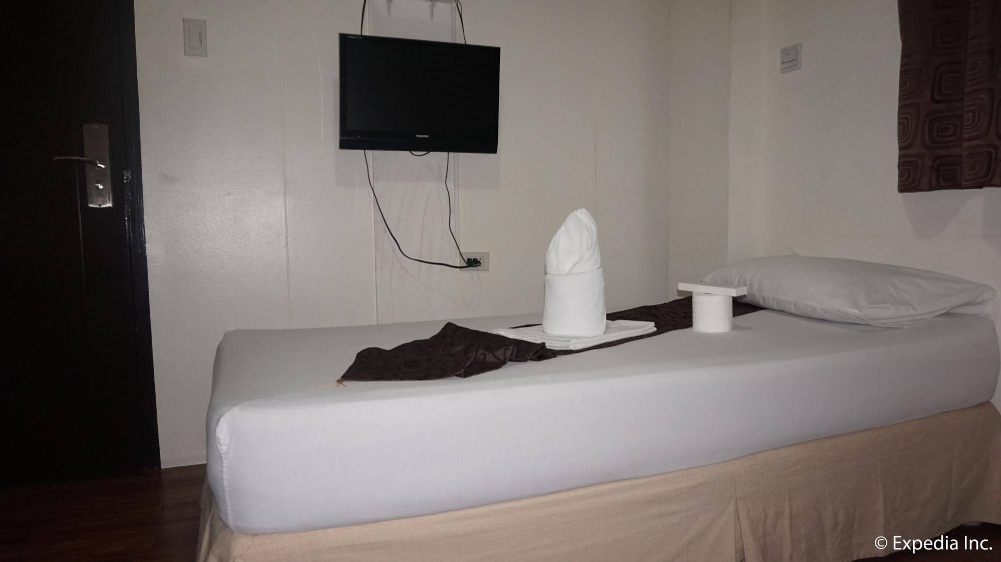 DG Budget Hotel Naia