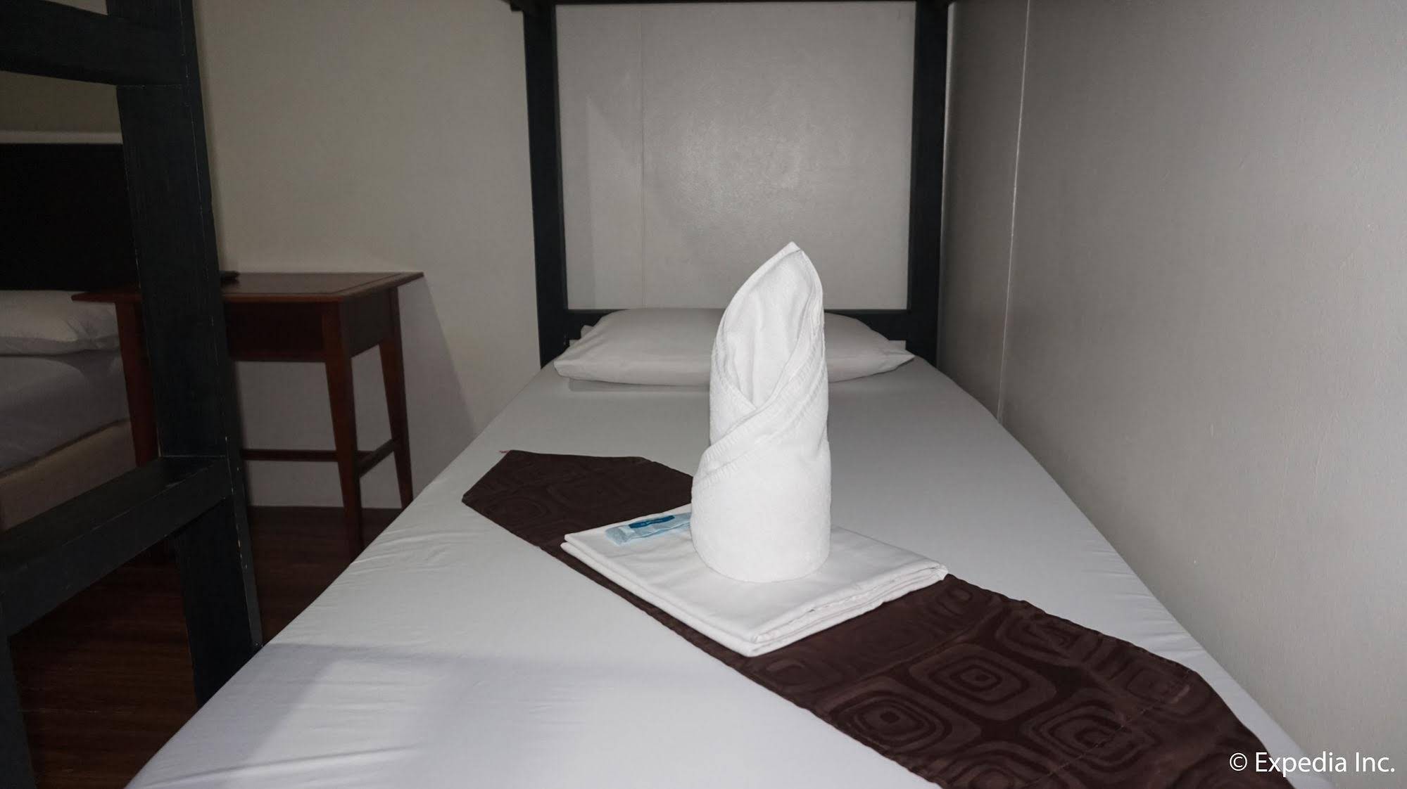 DG Budget Hotel Naia