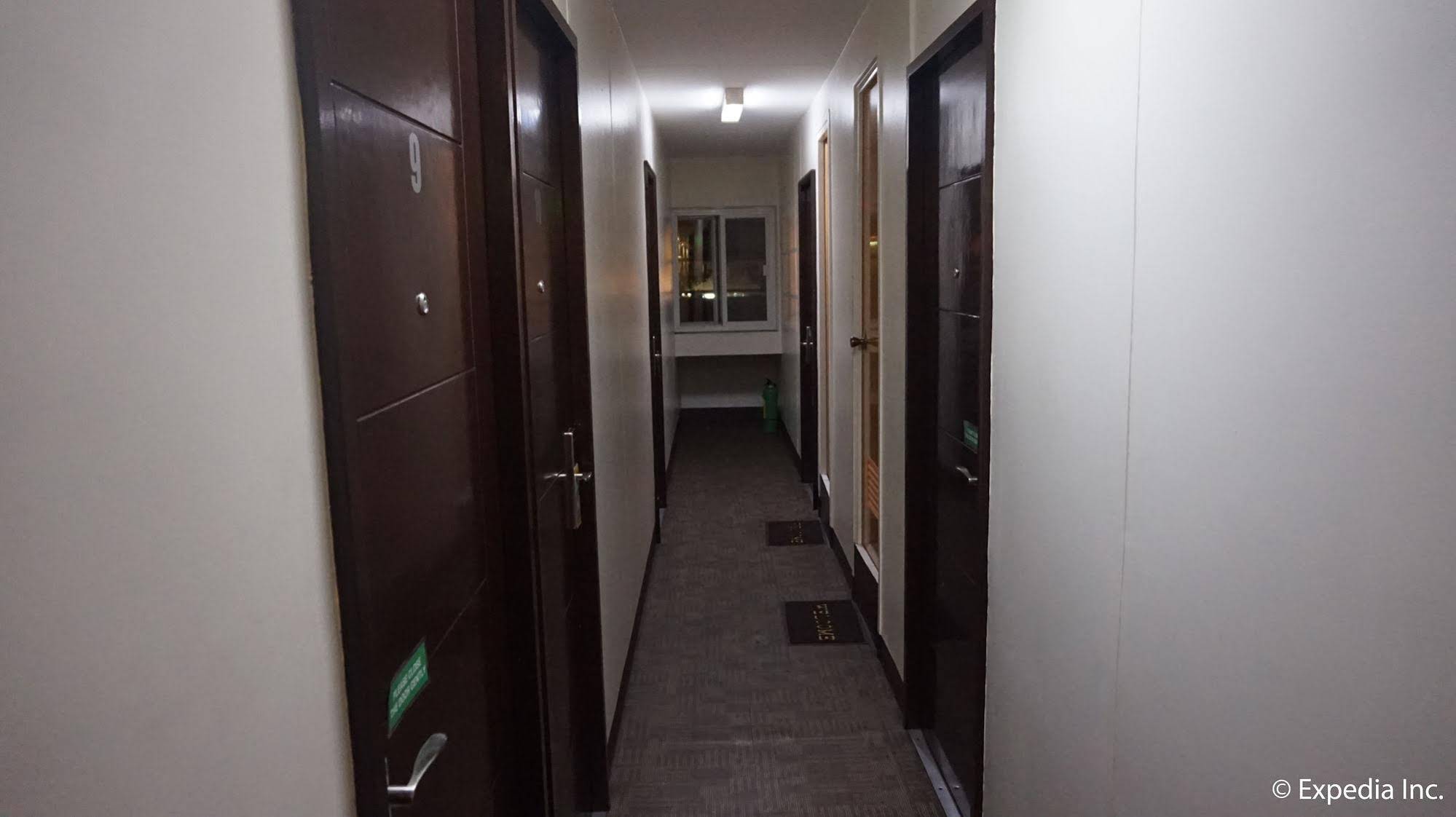 DG Budget Hotel Naia