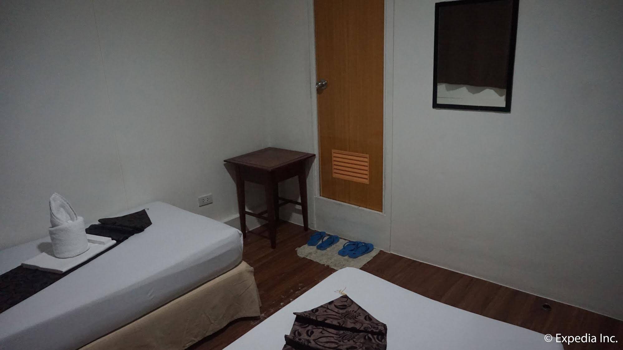 DG Budget Hotel Naia