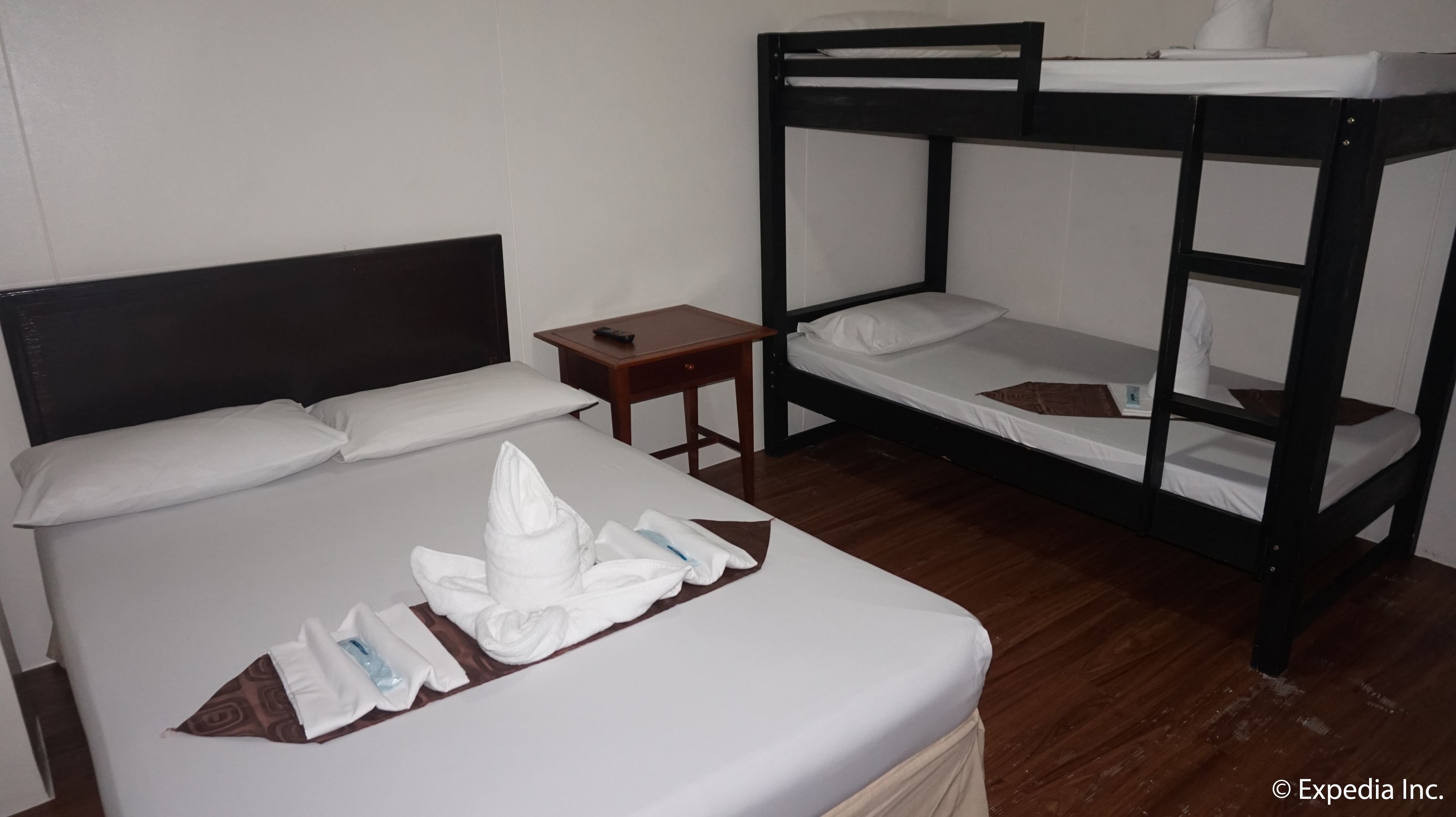 DG Budget Hotel Naia by OYO