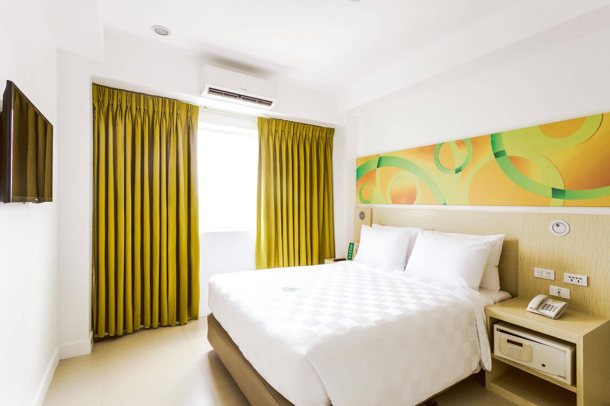 Go Hotels Manila Airport Road