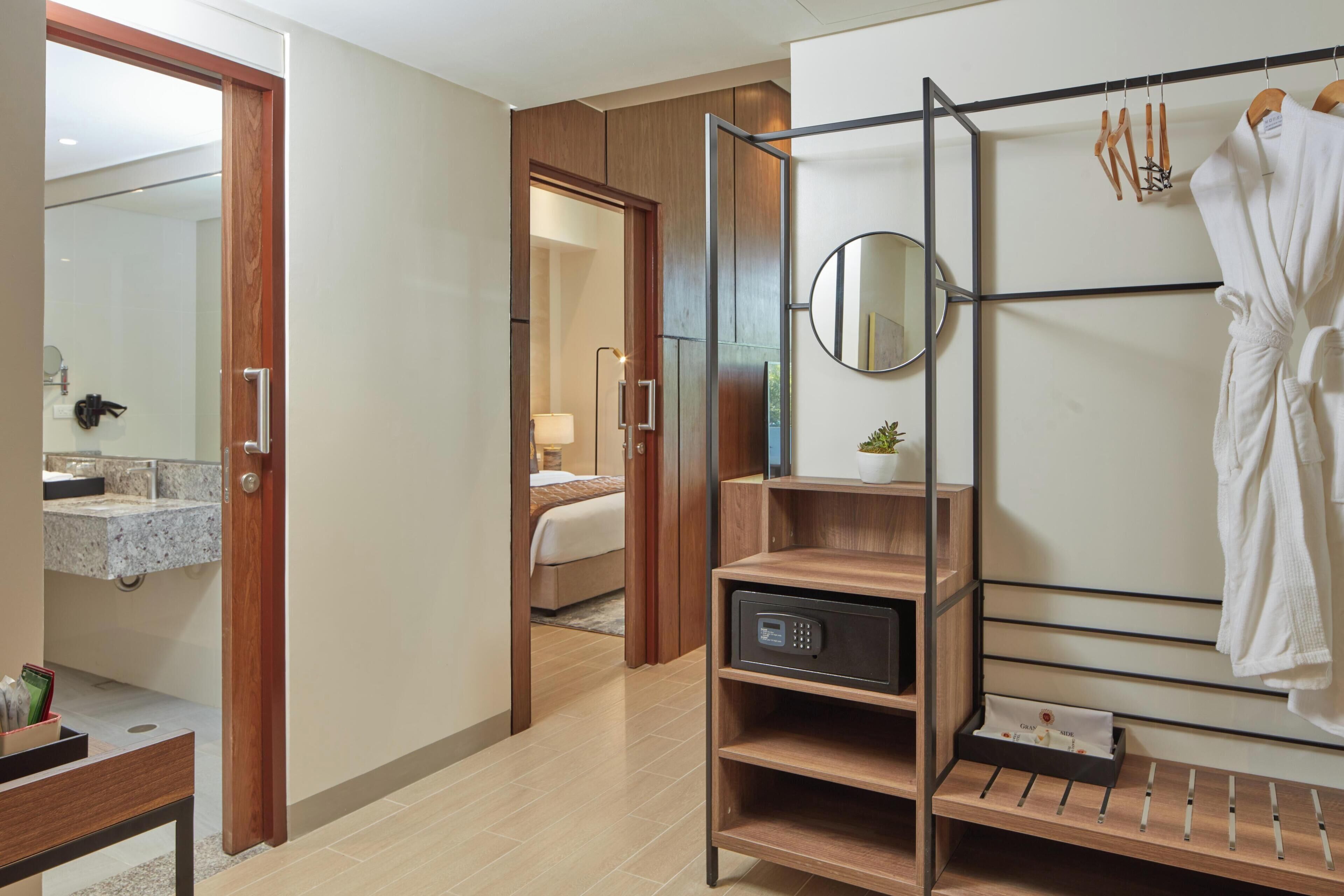 Grand Westside Hotel